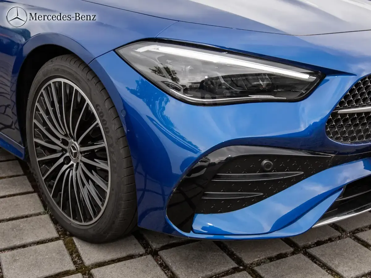 Gebraucht Mercedes CLE200 AMG 204 PS (150 kW) 2025 Metalliclack spektralblau metallic Cabrio