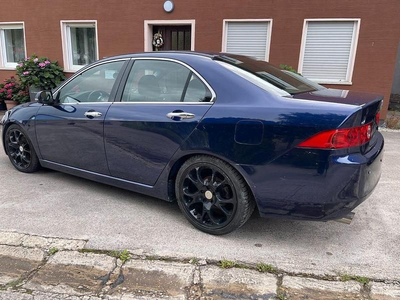 Gebraucht Honda Accord Executive 190 PS (139 kW) 2005 Blau Limousine