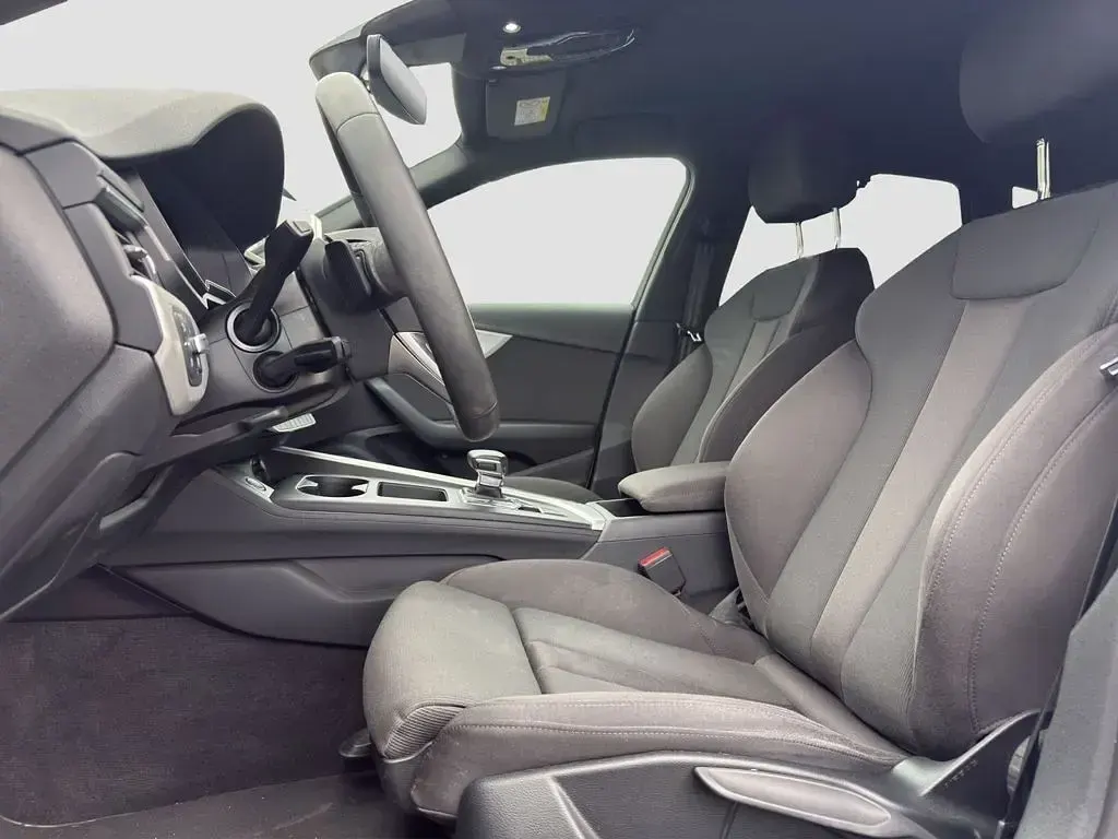 Gebraucht Audi A4 S-Line 163 PS (119 kW) 2023 Ibisweiß Kombi
