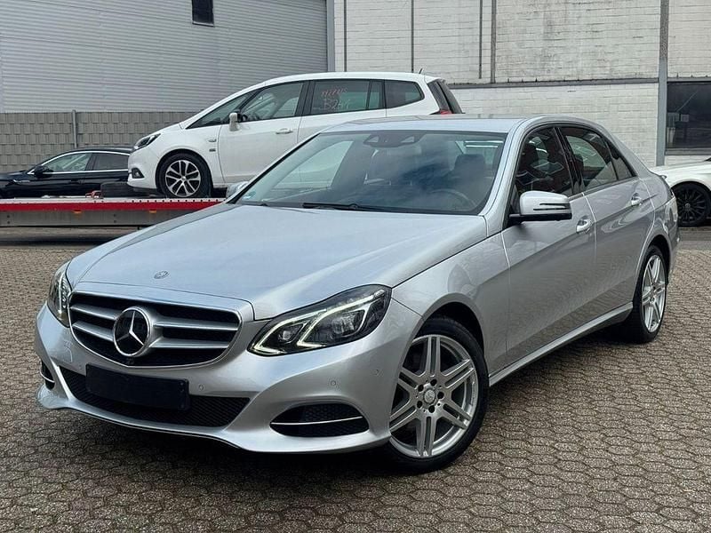 Gebraucht Mercedes E300 252 PS (185 kW) 2013 Silber Limousine