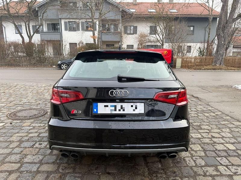 Gebraucht Audi S3 Comfort 300 PS (220 kW) 2013 Schwarz Limousine