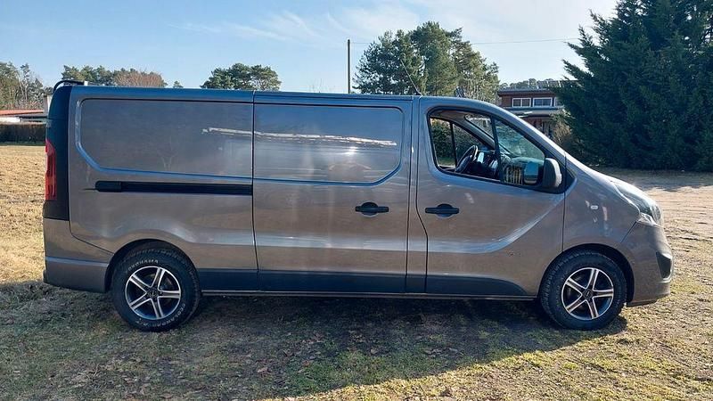 Gebraucht Opel Vivaro 125 PS (91 kW) 2017 Grau Van / Kleinbus