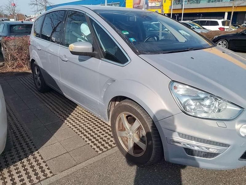 Gebraucht Ford S-MAX Titanium 175 PS (128 kW) 2011 Van / Kleinbus