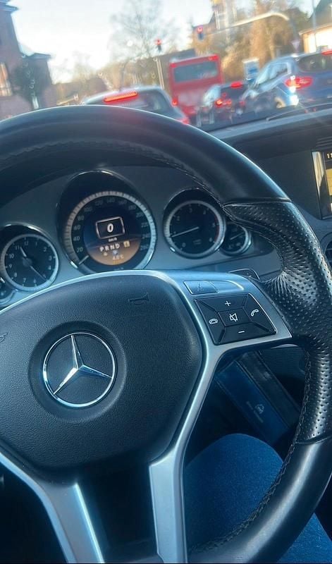 Gebraucht Mercedes E250 AMG 204 PS (150 kW) 2013 Silber Coupé