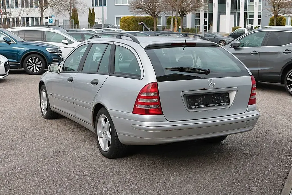 Gebraucht Mercedes C200 122 PS (89 kW) 2004 Silber Kombi