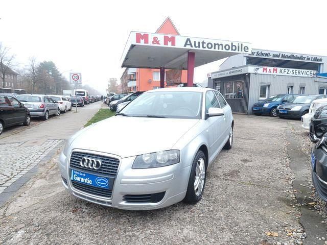 Silber Gebraucht 2005 Audi A3 Attraction Kleinwagen | 3.888 € (Fairer Preis) - Bild 1/3