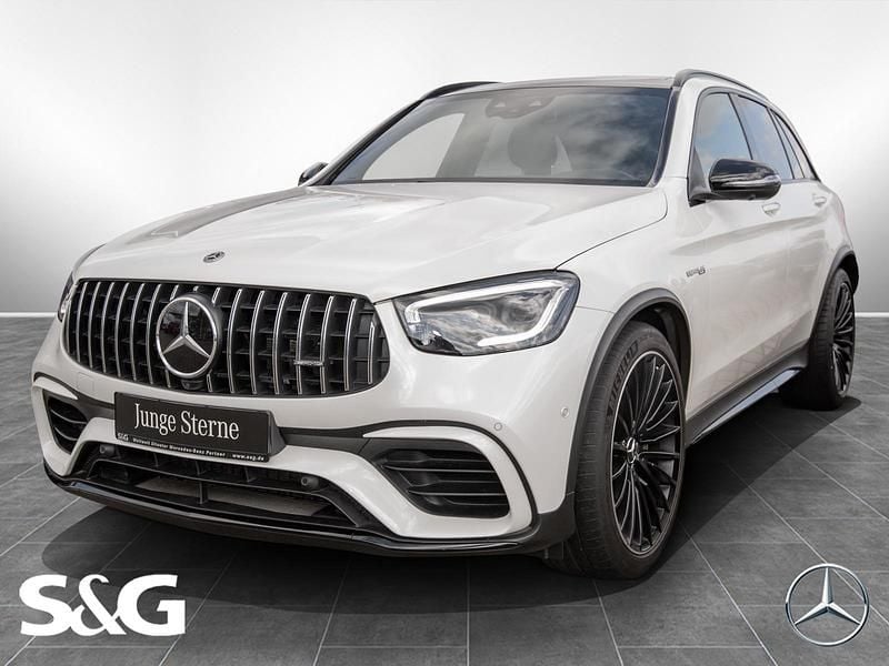 Designo diamantweiß bright Gebraucht 2021 Mercedes GLC63 AMG AMG SUV | 61.777 € (Fairer Preis) - Bild 1/4