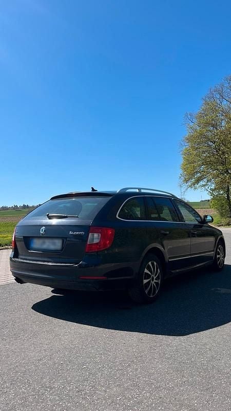 Second-hand Skoda Superb 170 CP (125 kW) 2013 Negru Break