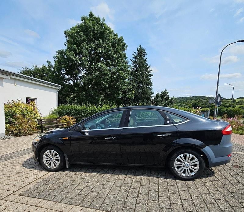 Blau Gebraucht 2007 Ford Mondeo Limousine | 3.500 € (Teuer) - Bild 1/4