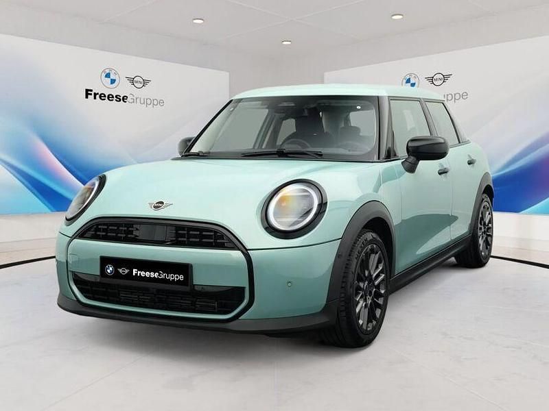 Gebraucht Mini Cooper Classic 156 PS (114 kW) 2024 Ocean wave green Kleinwagen