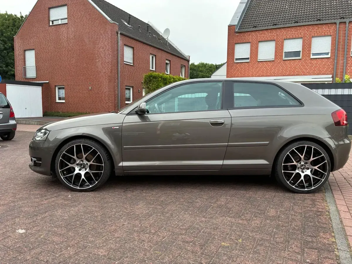 Gebraucht Audi A3 S-Line 105 PS (77 kW) 2011 Braun Kleinwagen