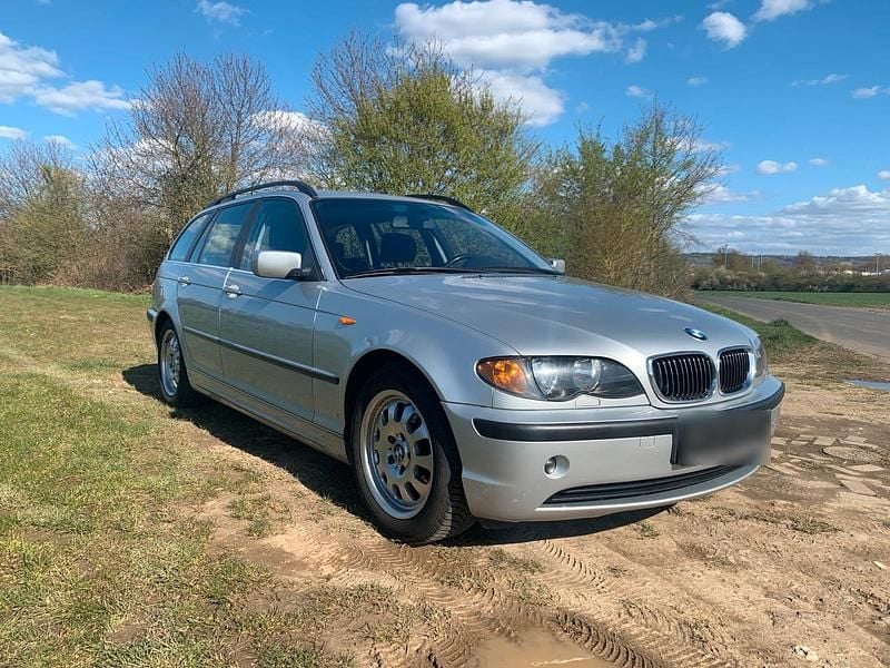 Gebraucht BMW 320 170 PS (125 kW) 2003 Silber Kombi