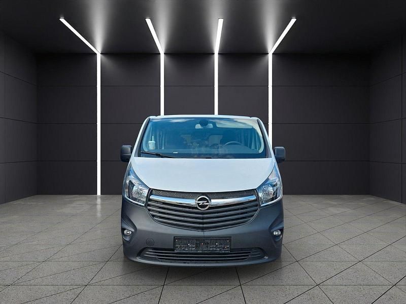 Gebraucht Opel Vivaro 95 PS (69 kW) 2018 Weiß Van / Kleinbus