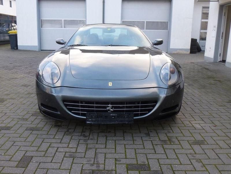Grau Gebraucht 2007 Ferrari 612 Coupé | 105.000 € - Bild 1/4