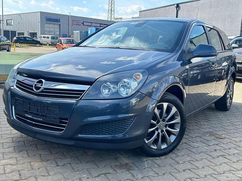 Metro metallic Gebraucht 2010 Opel Astra Edition Kombi | 3.650 € (Fairer Preis) - Bild 1/4