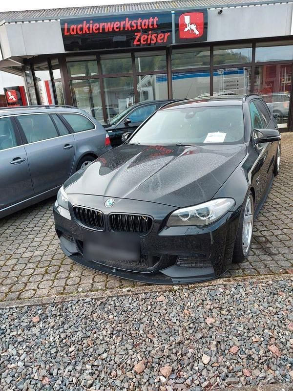 Gebraucht BMW 528 Performance 245 PS (180 kW) 2015 Schwarz Kombi