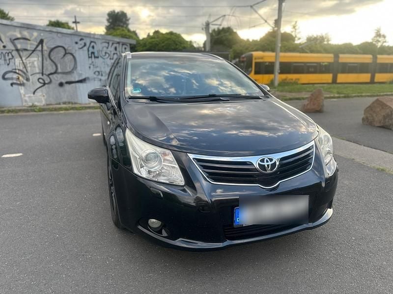Gebraucht Toyota Avensis 2011 Schwarz Kombi