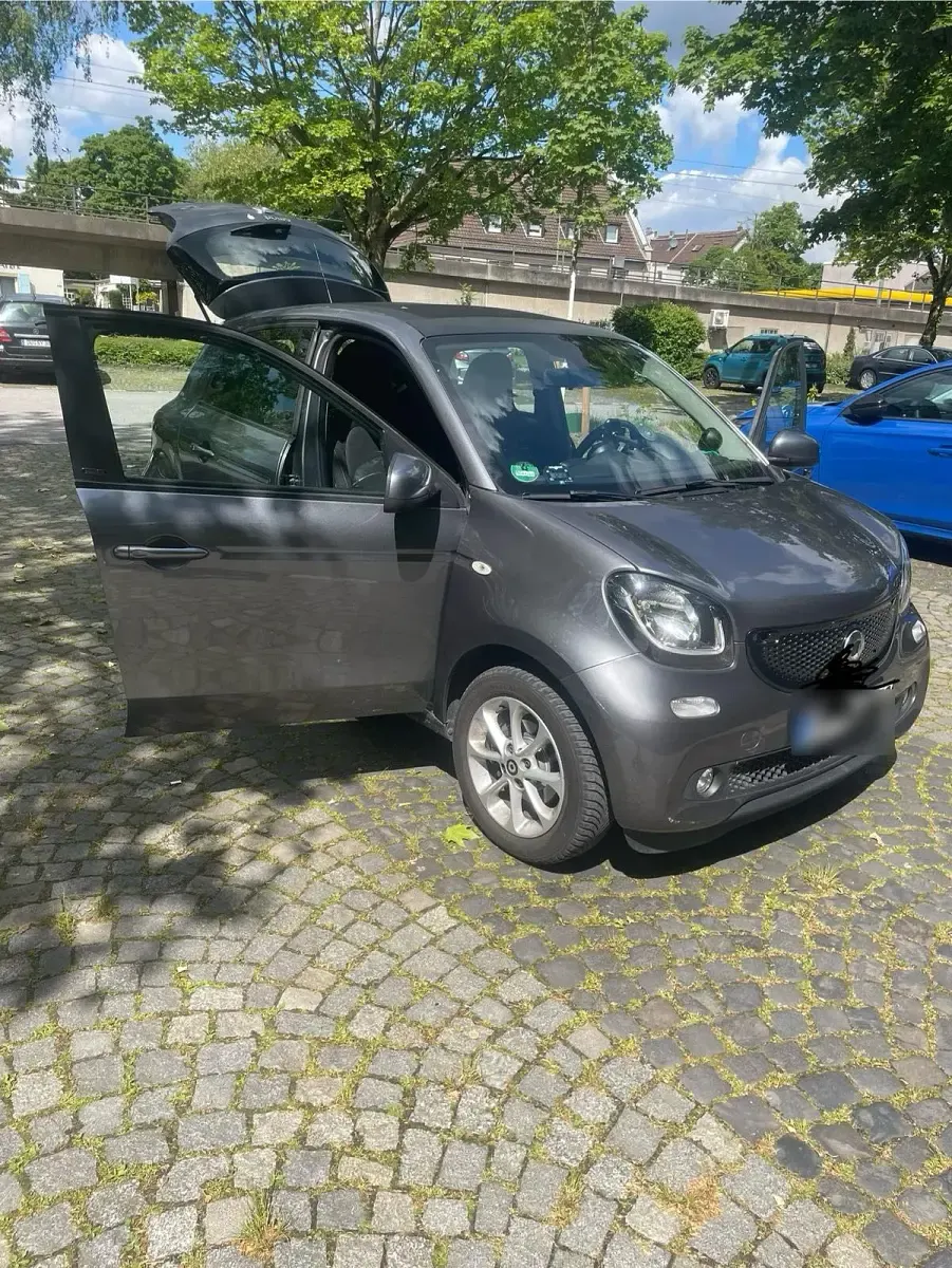 Gebraucht Smart ForFour Passion 71 PS (52 kW) 2017 Grau Kleinwagen