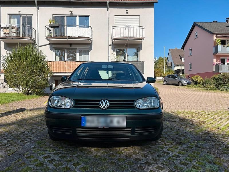 Gebraucht VW Golf IV 75 PS (55 kW) 2001 Grün Kleinwagen