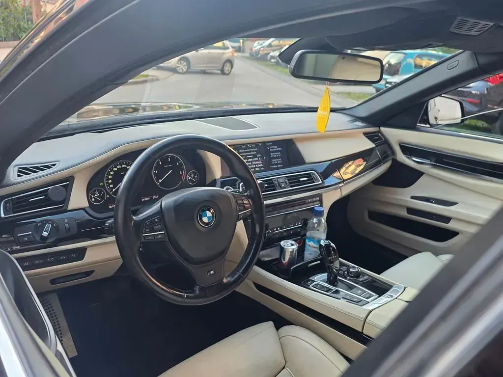 Gebraucht BMW 740 Performance 306 PS (225 kW) 2009 Schwarz Limousine