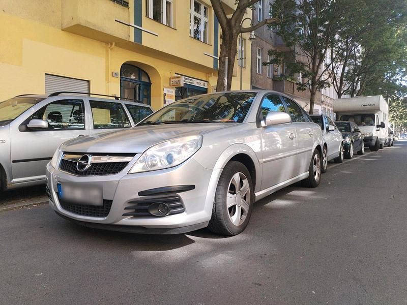 Silber Gebraucht 2008 Opel Vectra Edition Limousine | 2.650 € (Fairer Preis) - Bild 1/4