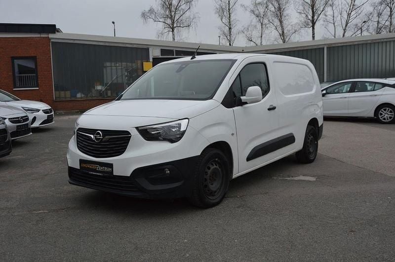 Weiß Gebraucht 2019 Opel Combo Van / Kleinbus | 9.690 € (Superpreis) - Bild 1/4