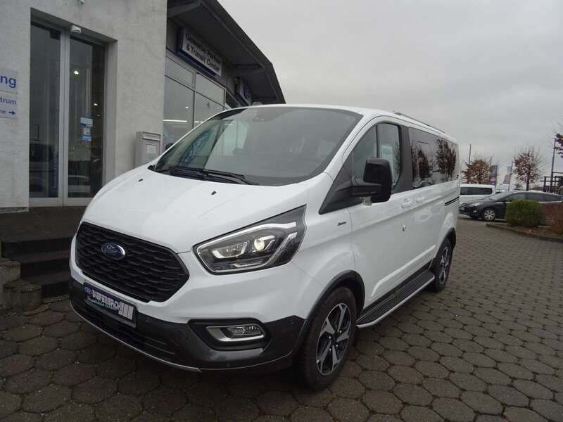 Frostweiß Gebraucht 2023 Ford Tourneo Custom Active Van | 45.900 € (Fairer Preis) - Bild 1/4