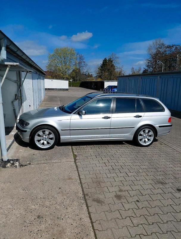 Gebraucht BMW 316 115 PS (84 kW) 2003 Silber Kombi