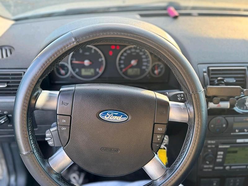 Gebraucht Ford Mondeo 131 PS (96 kW) 2007 Silber Kombi