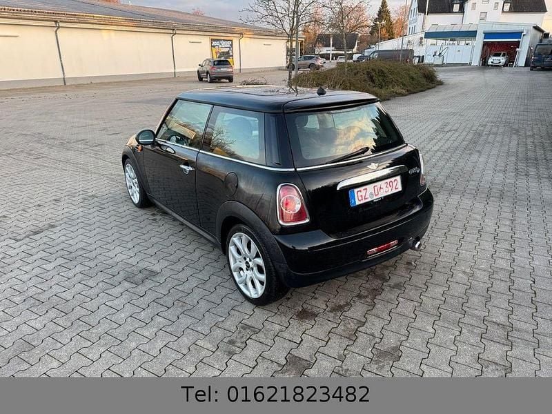 Gebraucht Mini Cooper D 111 PS (81 kW) 2012 Schwarz Kleinwagen