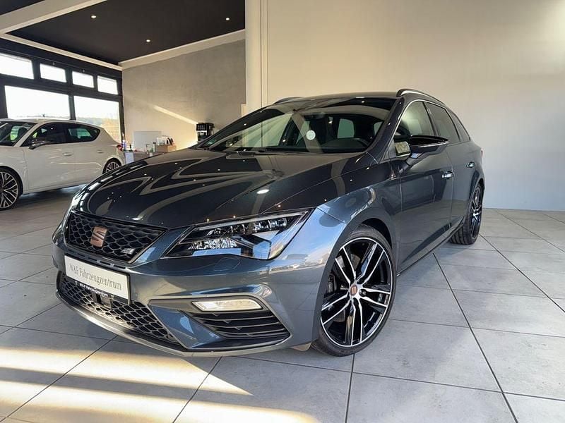 Grau Gebraucht 2019 Seat Leon ST Beats Kombi | 20.900 € (Fairer Preis) - Bild 1/4