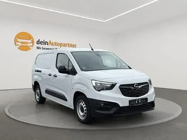 Occasion Opel Combo 102 ch (75 kW) 2023 Blanc Monospace