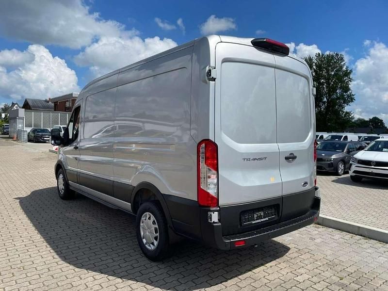 Gebraucht Ford Transit Trend 131 PS (96 kW) 2024 Polarsilber metallic Limousine