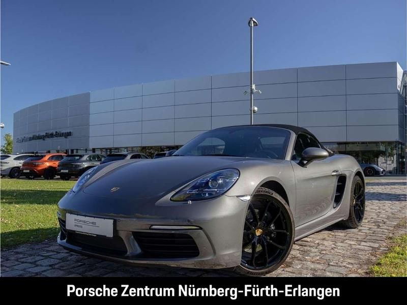 Grau Gebraucht 2024 Porsche 718 Boxster Edition Cabrio | 79.990 € (Teuer) - Bild 1/4