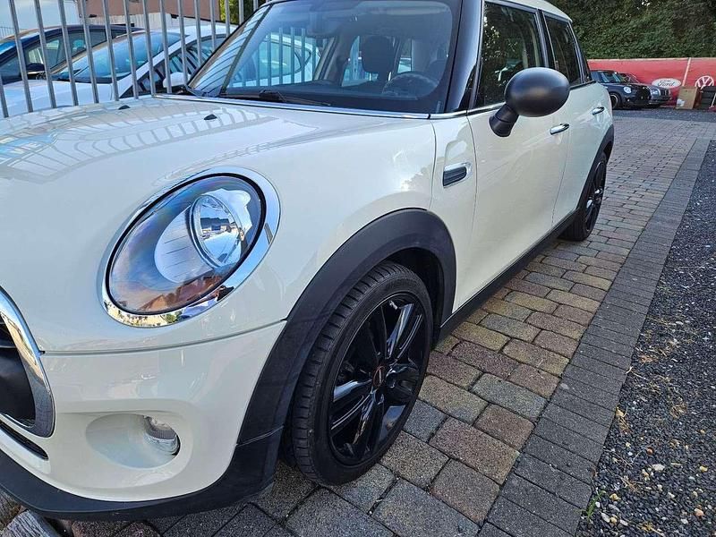 Gebraucht Mini ONE 75 PS (55 kW) 2015 Pepper white Kleinwagen