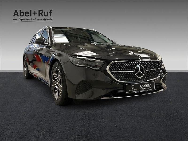Gebraucht Mercedes E220 Avantgarde 197 PS (144 kW) 2025 lack graphitgrau Kombi