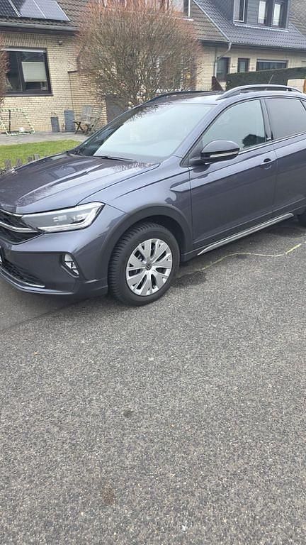 Gebraucht VW Taigo Move 150 PS (110 kW) 2024 Grau SUV