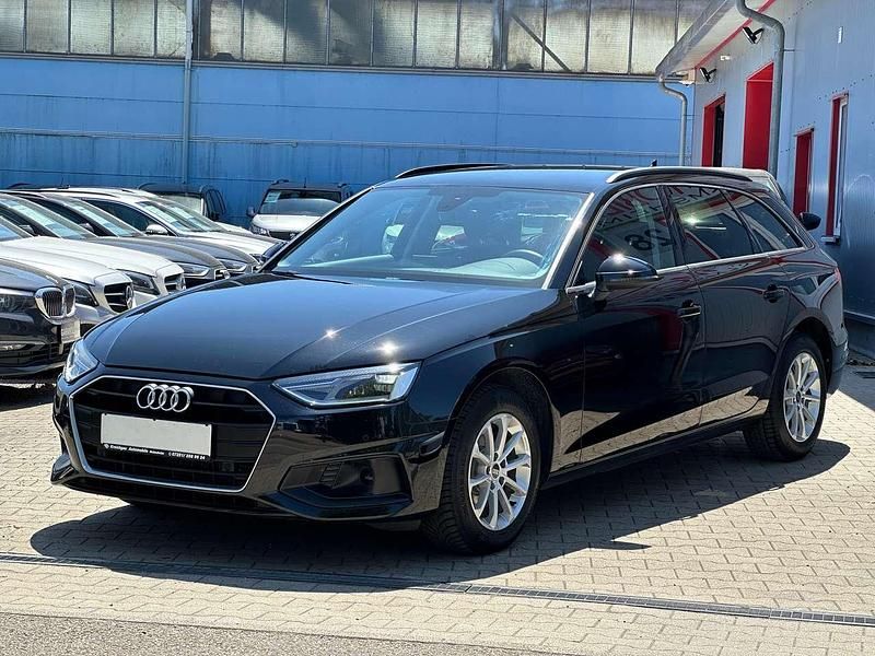 Brillantschwarz Gebraucht 2021 Audi A4 Kombi | 19.995 € (Fairer Preis) - Bild 1/4