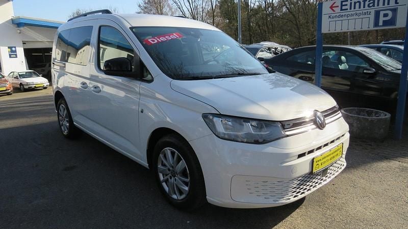 Gebraucht VW Caddy Life 122 PS (89 kW) 2021 Weiß Van / Kleinbus