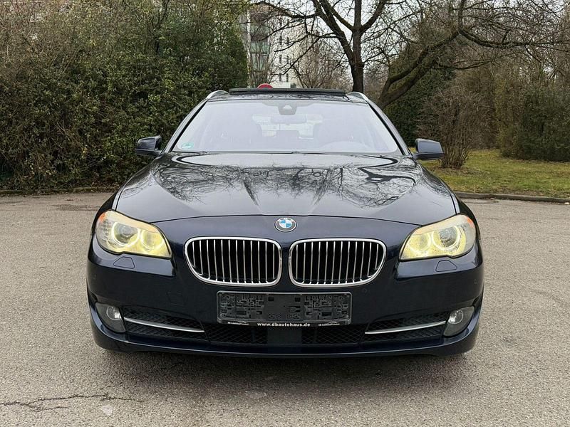 Gebraucht BMW 530 Performance 258 PS (189 kW) 2013 Blau Kombi