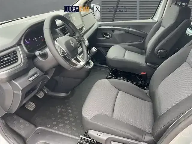 Neu Renault Trafic 2026 Grau