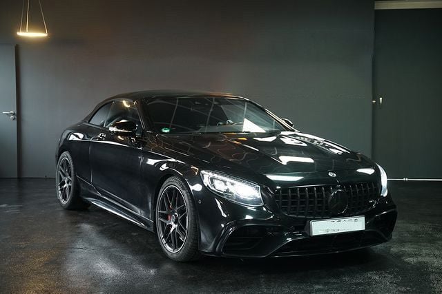 Obsidianschwarz metalliclack Gebraucht 2018 Mercedes S63 AMG AMG Cabrio | 99.950 € (Superpreis) - Bild 1/4