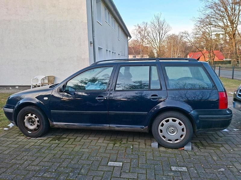Gebraucht VW Golf IV 101 PS (74 kW) 2005 Blau Kombi