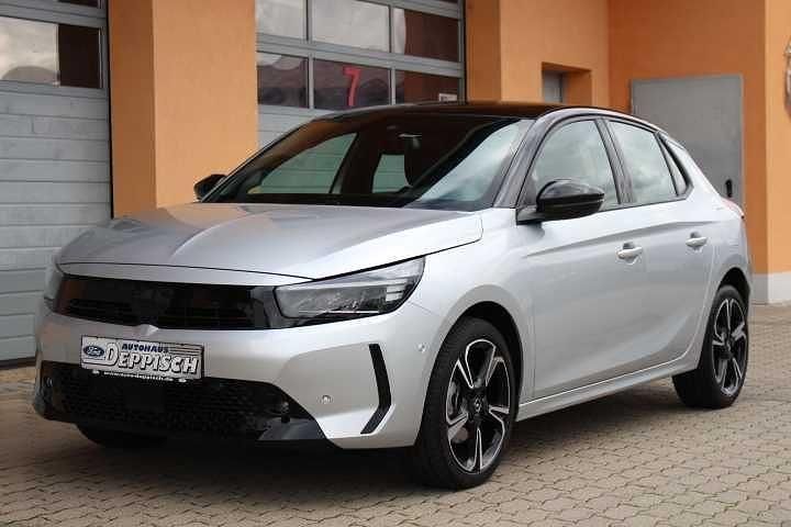 Gebraucht Opel Corsa Elegance 101 PS (74 kW) 2024 Kristallsilbermetallic (metallic) Limousine
