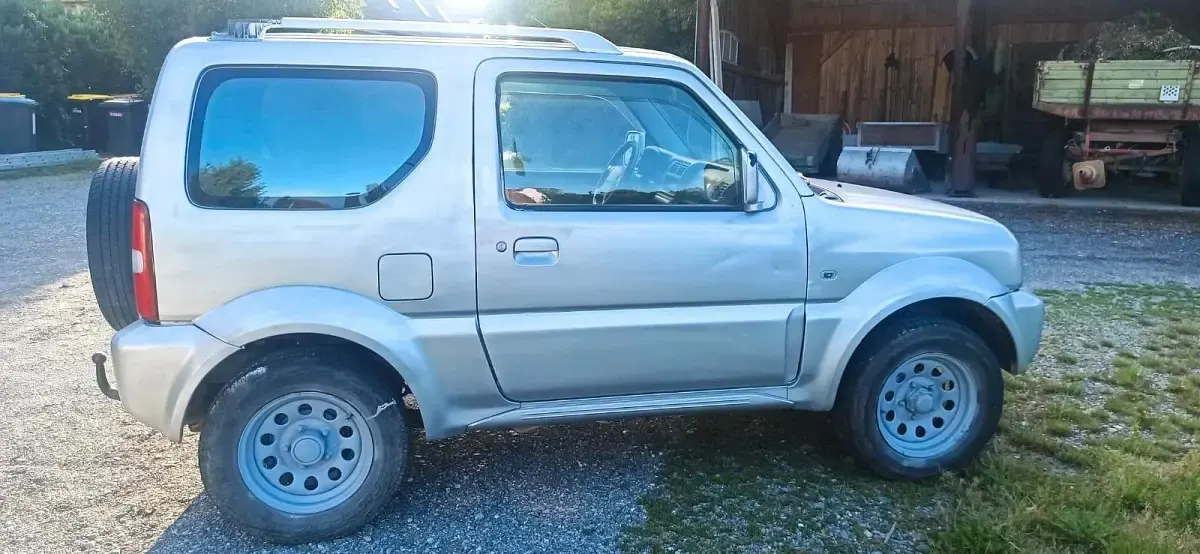 Gebraucht Suzuki Jimny 82 PS (60 kW) 2003 Silber SUV