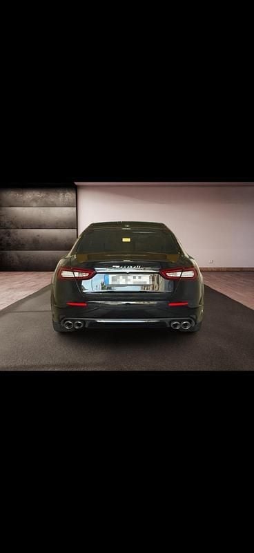 Schwarz Gebraucht 2018 Maserati Quattroporte Limousine | 36.000 € (Superpreis) - Bild 1/4