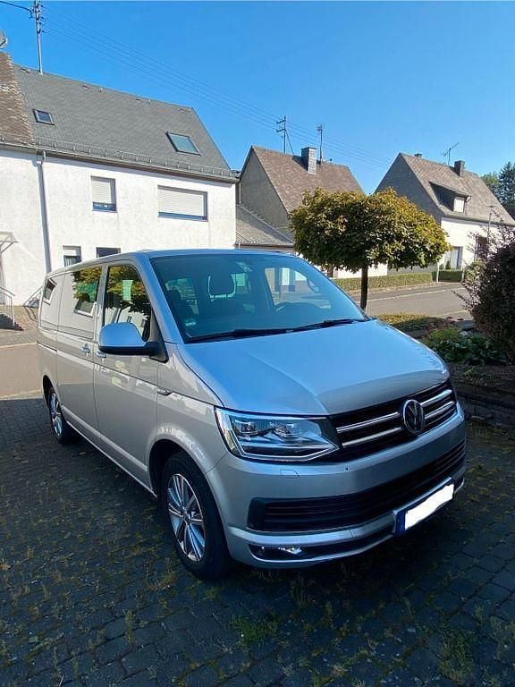Second-hand VW T6 150 CP (110 kW) 2017 Argintiu Van