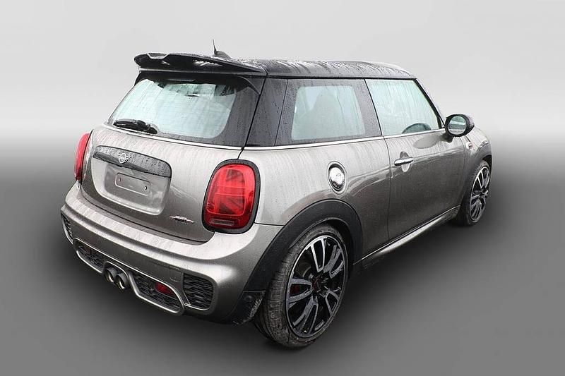 Gebraucht Mini John Cooper Works Chili 231 PS (169 kW) 2020 Silber Kleinwagen