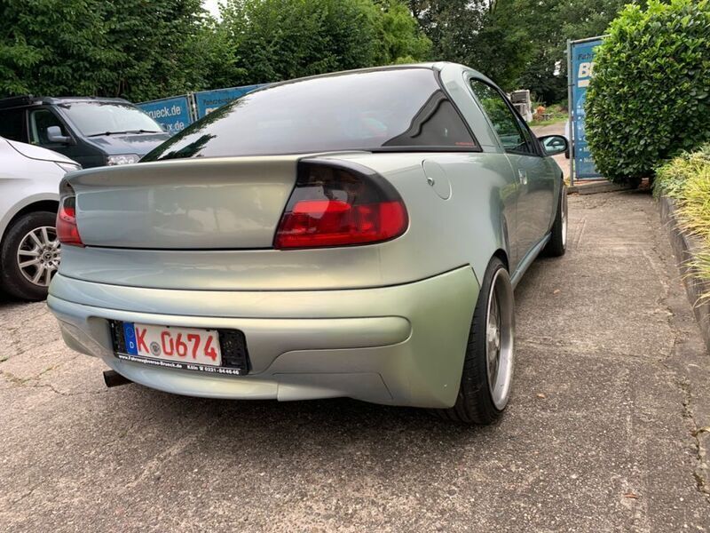 Gebraucht Opel Tigra 109 PS (80 kW) 2000 Other Kleinwagen
