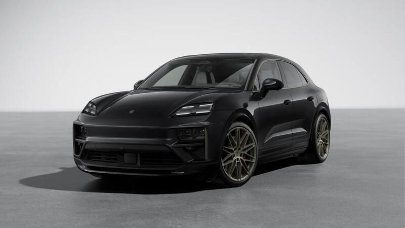 Tiefschwarzmetallic Neu 2025 Porsche Macan Turbo SUV | 138.776 € (Fairer Preis) - Bild 1/4